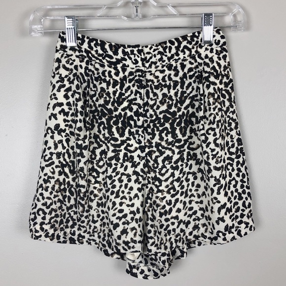 Astr Pants - ASTR High Waist Leopard Print Shorts